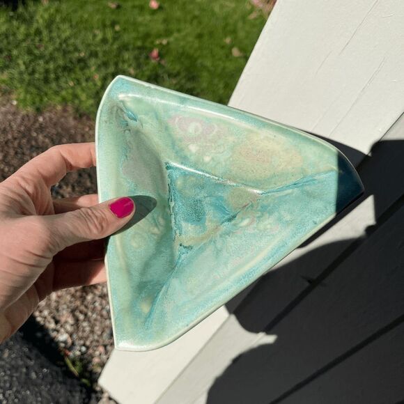 VTG Handmade Studio Pottery Turquoise Bowl & Wall Vase Set Signed - Picture 6 of 9